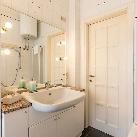 Apartment Solari Bright